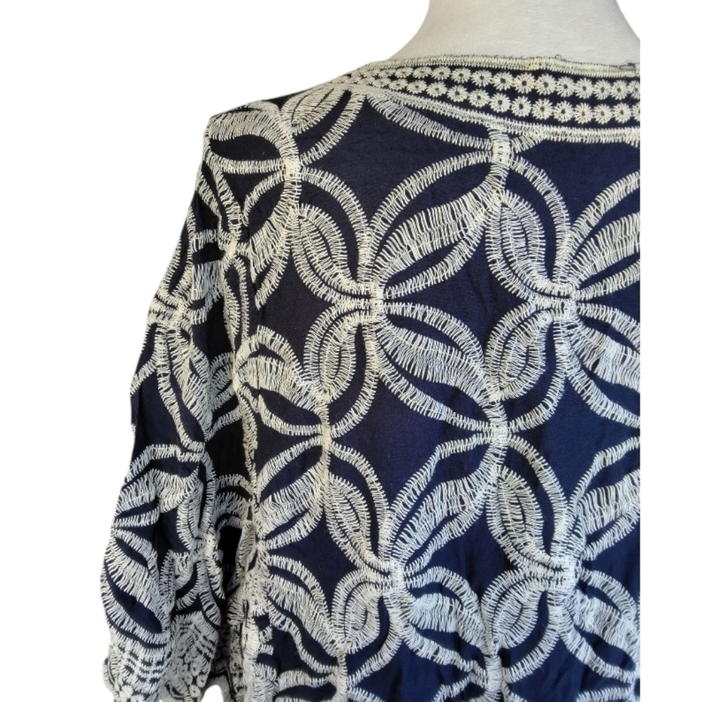 Anthropologie Solitaire Heavily Embroidered Navy Blue Boho Tunic Top Size 1X - Picture 6 of 8